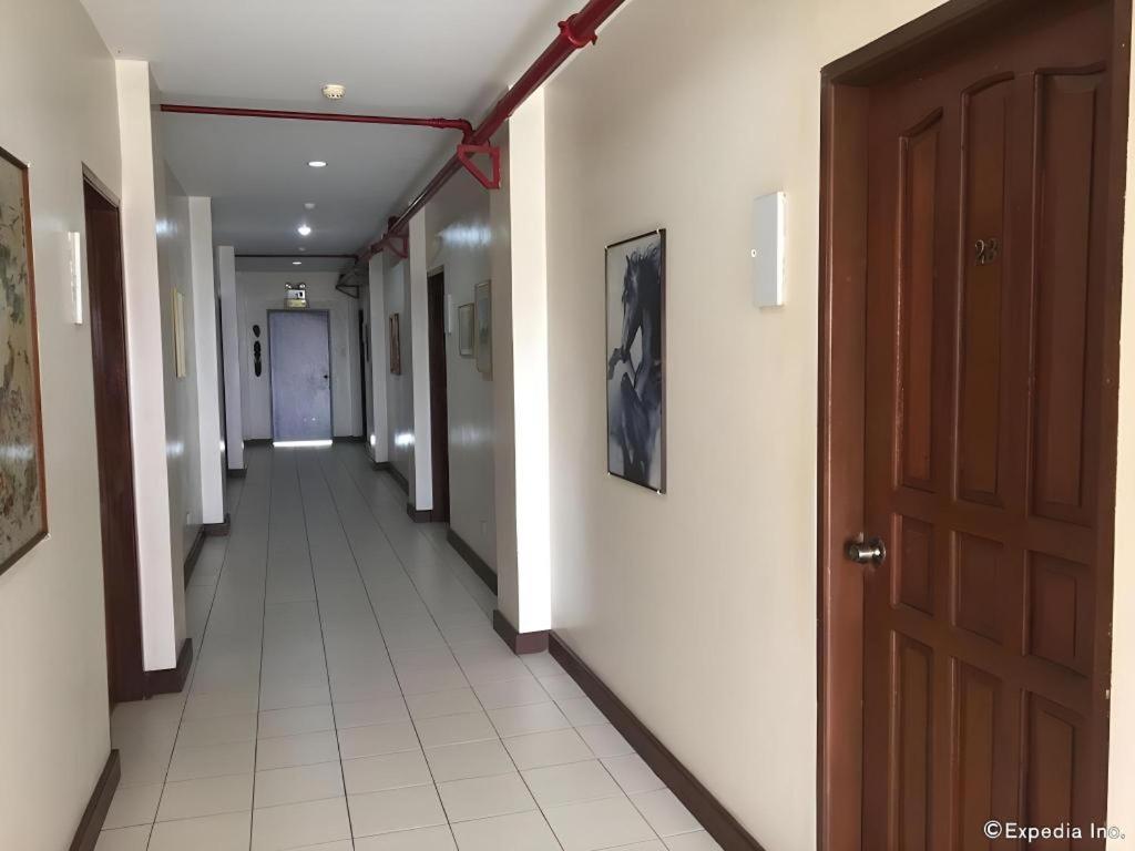 El Haciendero Private Hotel Илойло Сити Екстериор снимка