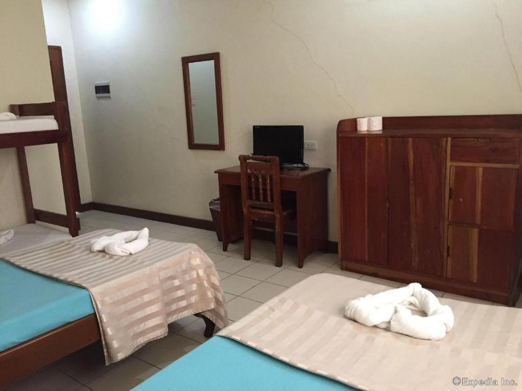 El Haciendero Private Hotel Илойло Сити Екстериор снимка