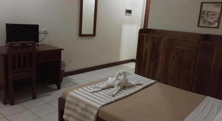 El Haciendero Private Hotel Илойло Сити Екстериор снимка