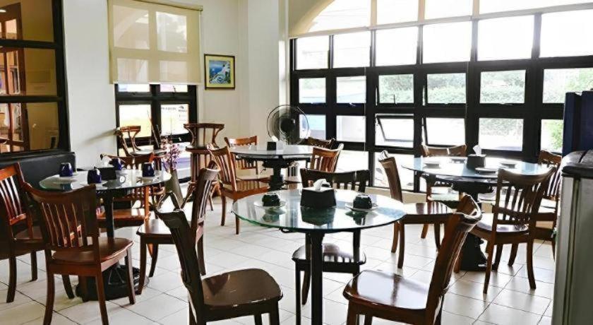 El Haciendero Private Hotel Илойло Сити Екстериор снимка