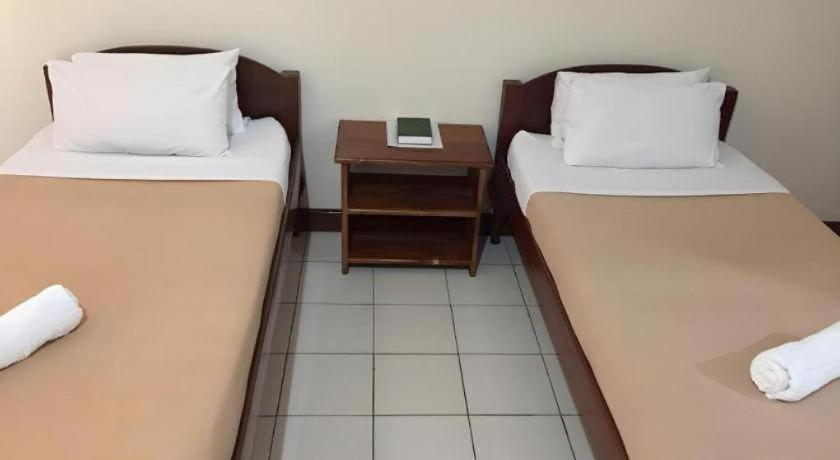 El Haciendero Private Hotel Илойло Сити Екстериор снимка