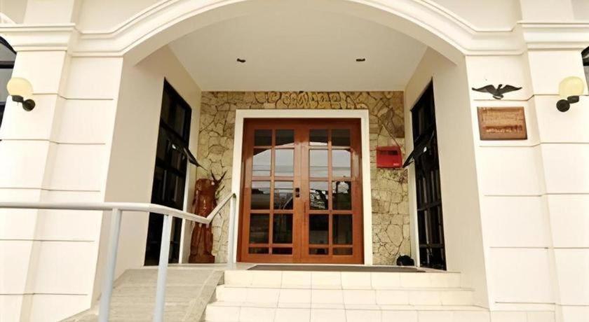 El Haciendero Private Hotel Илойло Сити Екстериор снимка