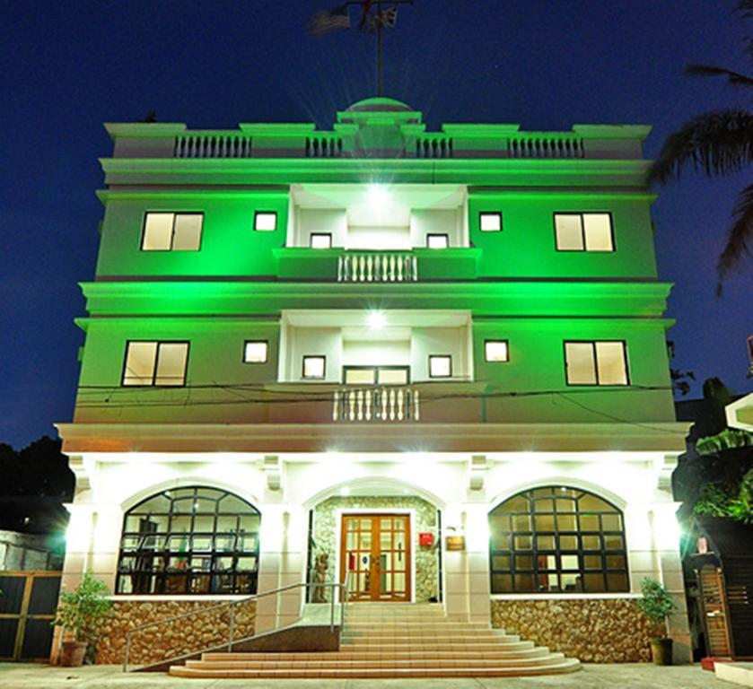 El Haciendero Private Hotel Илойло Сити Екстериор снимка